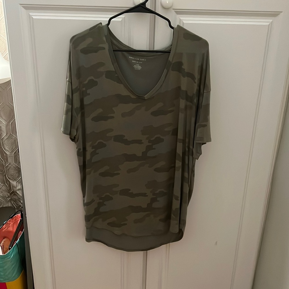 American eagle T-shirt